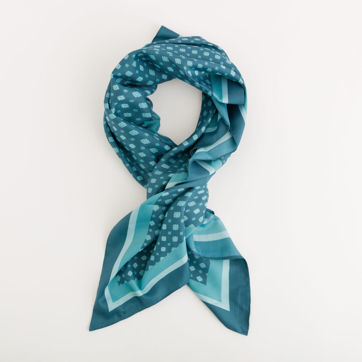 #COLOR_TEAL/MULTICOLOR