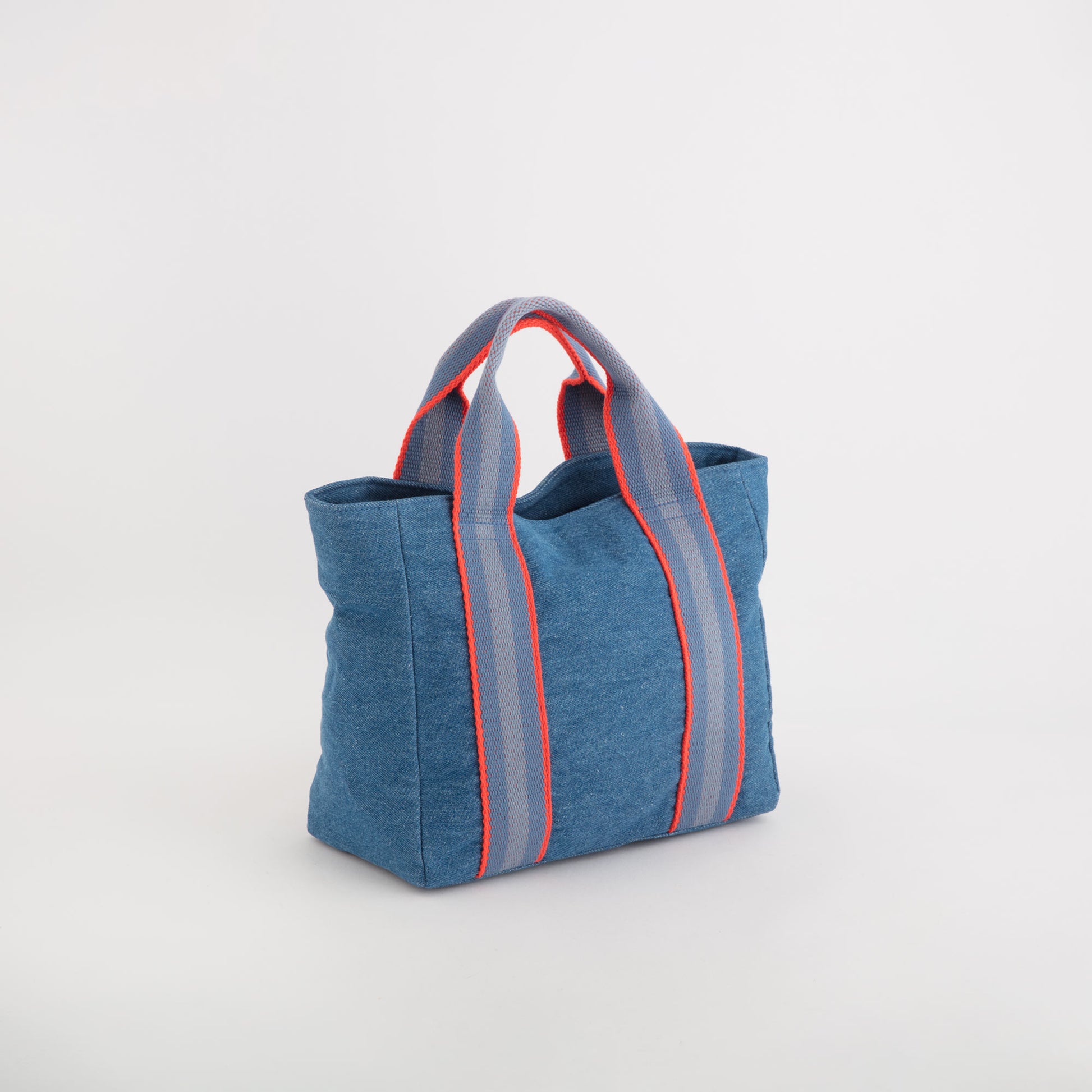 #COLOR_DENIM