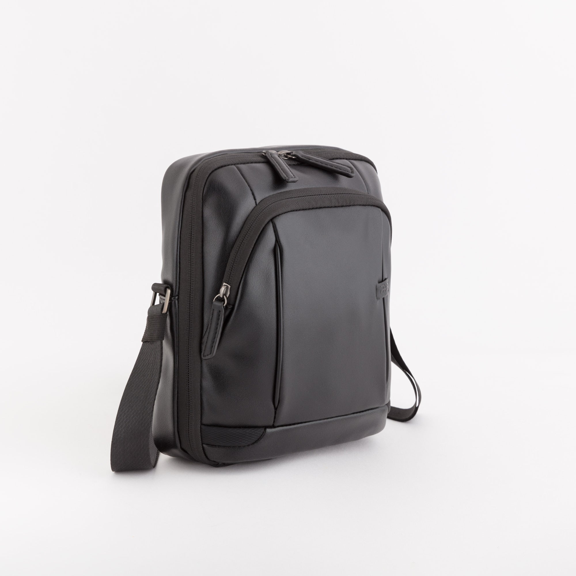 Nexus Pro Small Crossbody