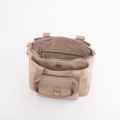 #Color_Light taupe