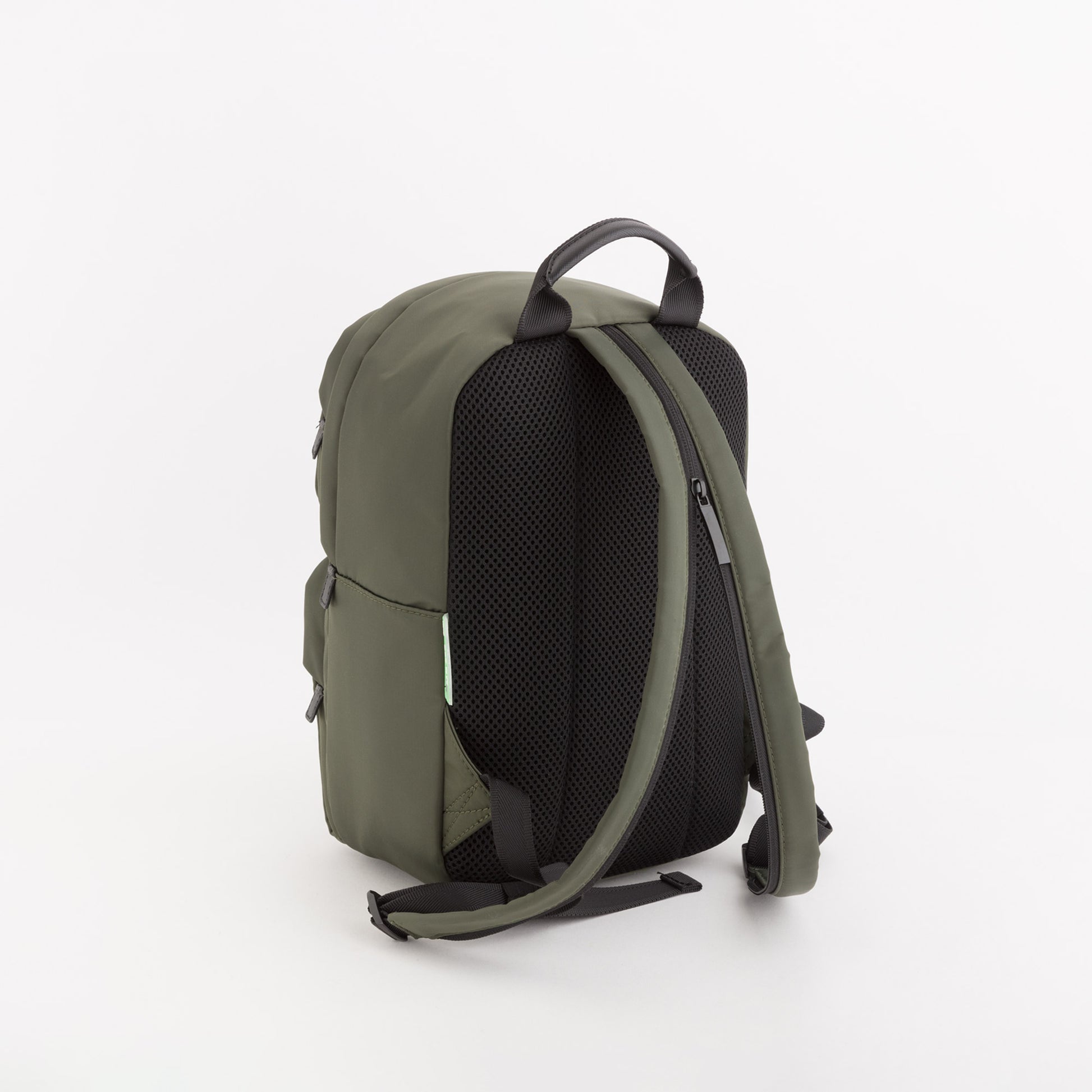 #COLOR_MILITARY GREEN